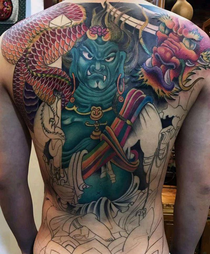 不动明王纹身图片_背部新传统纹身图案