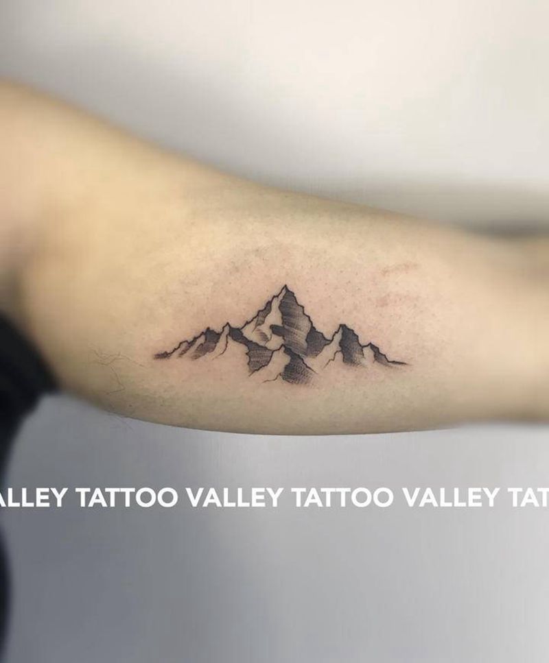 情侣纹身纹身图片_手臂点刺纹身图案