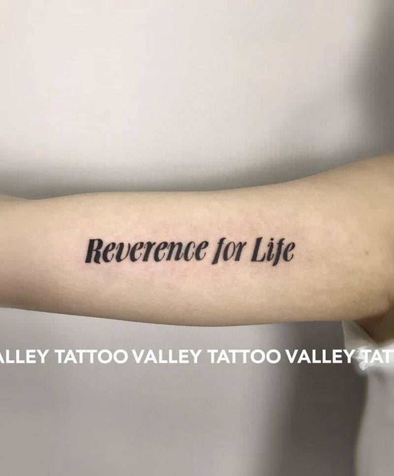 大臂英文纹身图片_手臂纹身图案