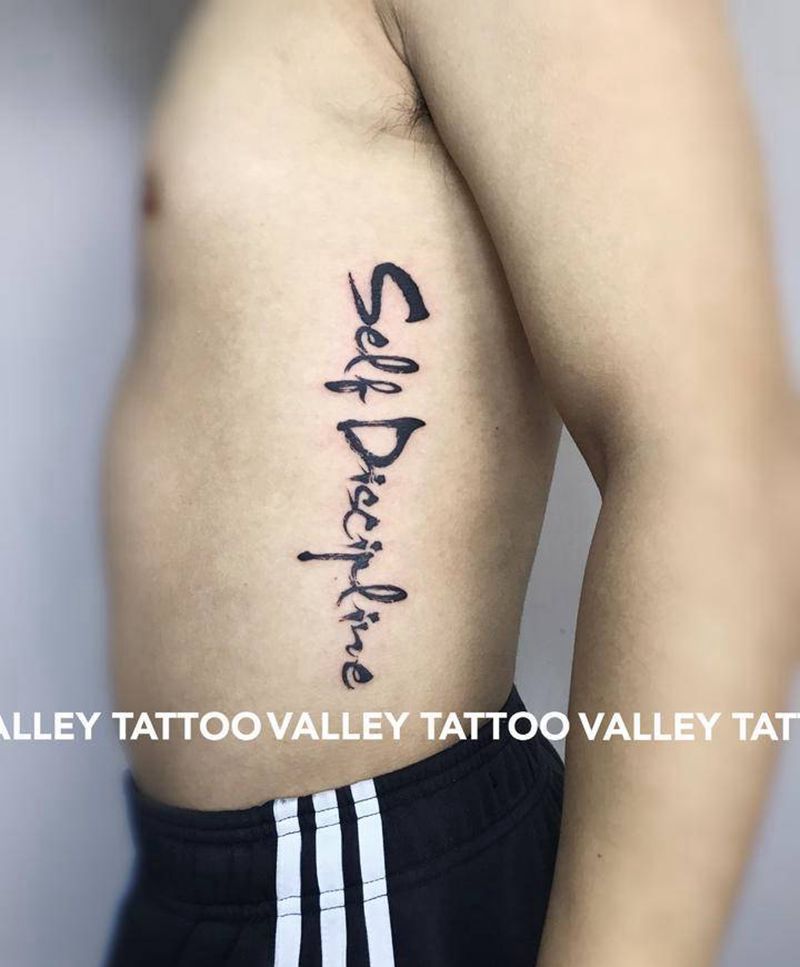侧肋英文纹身图片_腰部纹身图案
