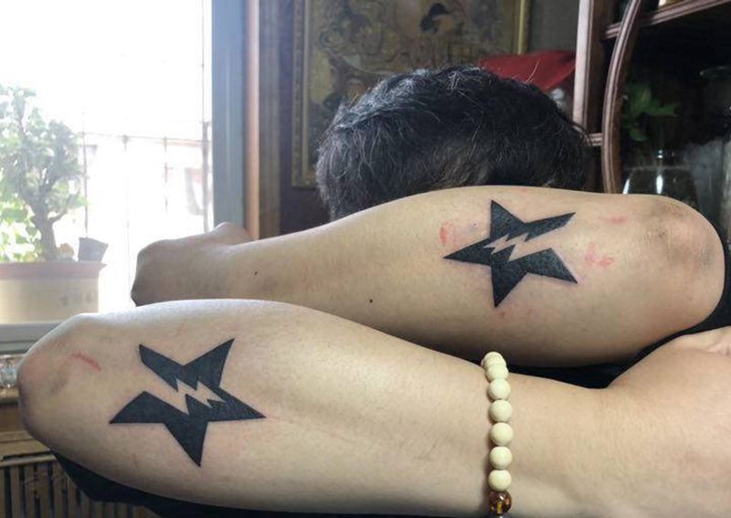 藤原浩纹身图片_手部手臂图腾纹身图案