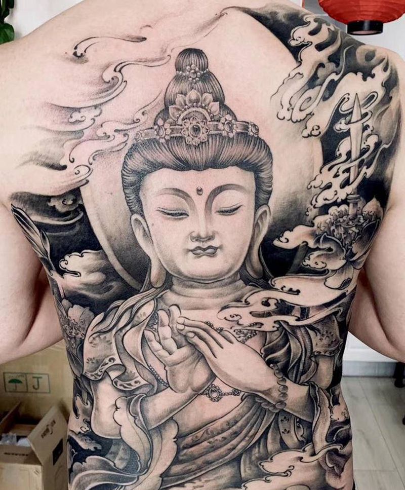 满背菩萨纹身图片_背部新传统纹身图案