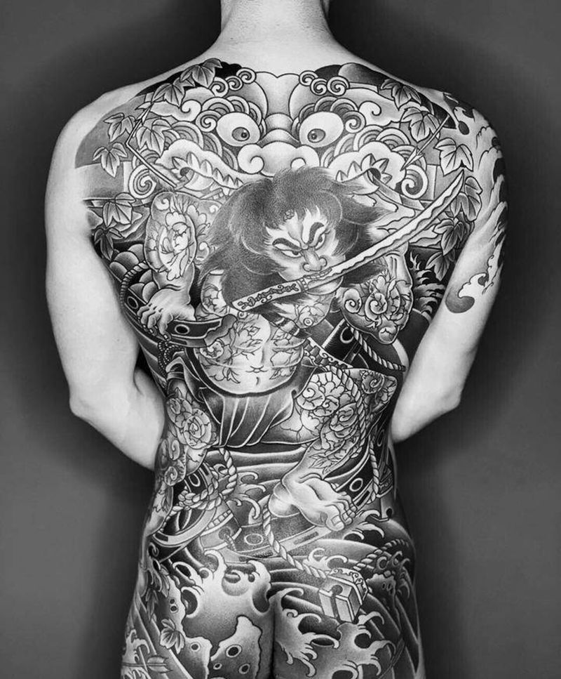 张顺破水门纹身图片_背部新传统纹身图案