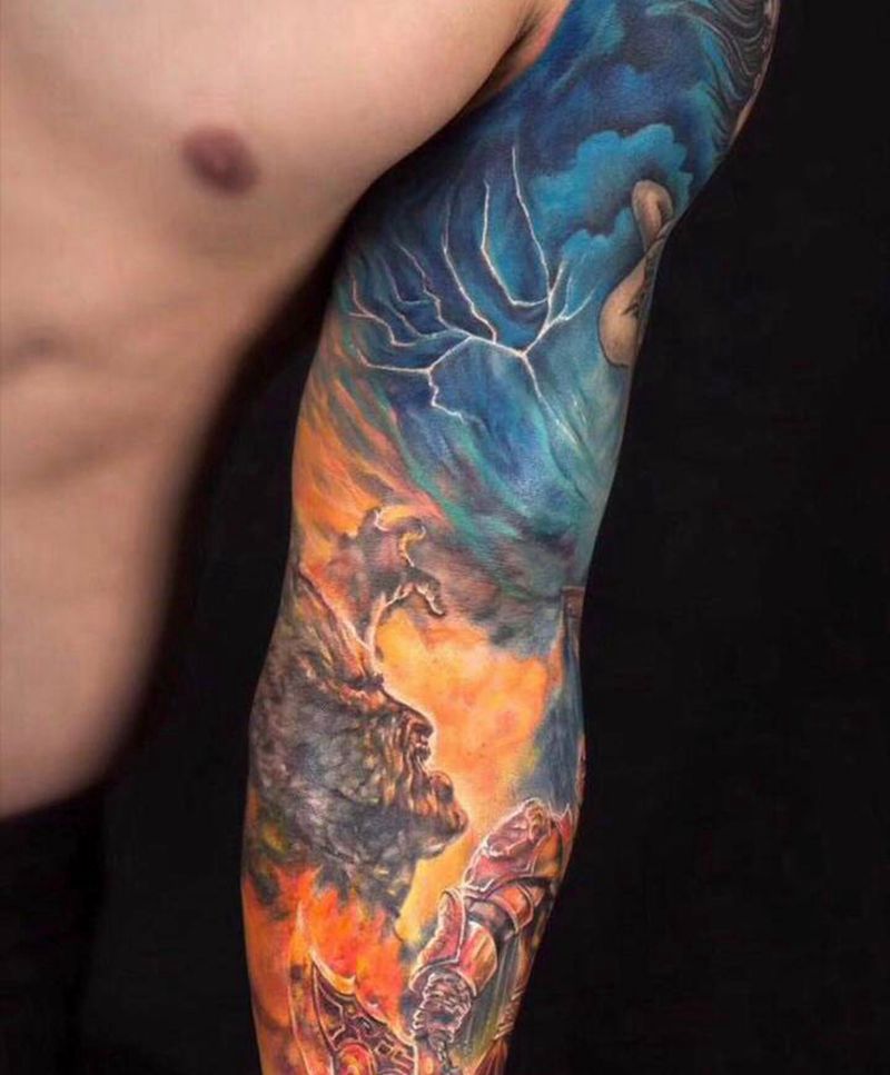 欧美重彩战神花臂纹身图片_手臂欧美写实纹身图案