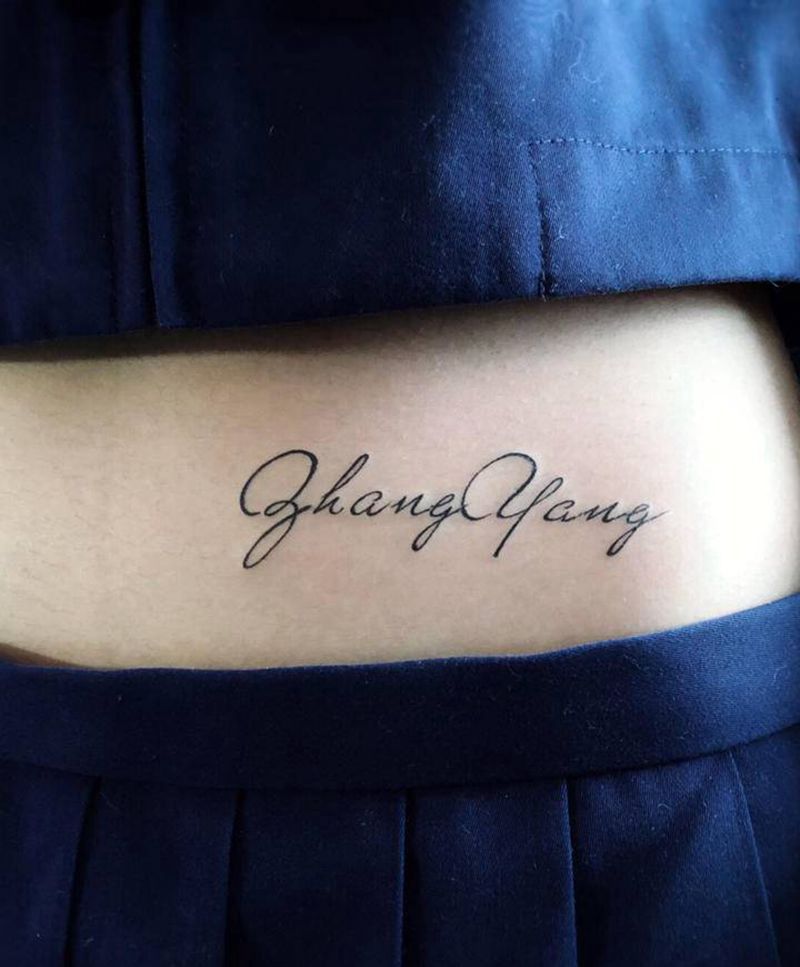 小英文纹身图片_腹部纹身图案