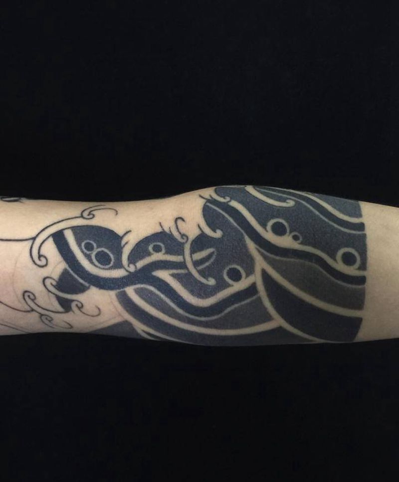 海浪日式七分袖纹身图片_手臂老传统纹身图案