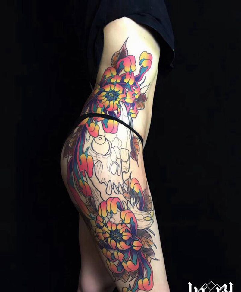 欧美骷髅菊花纹身图片_腰部New School纹身图案