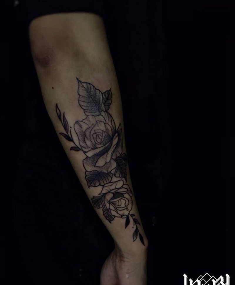 玫瑰纹身图片_手臂纹身图案
