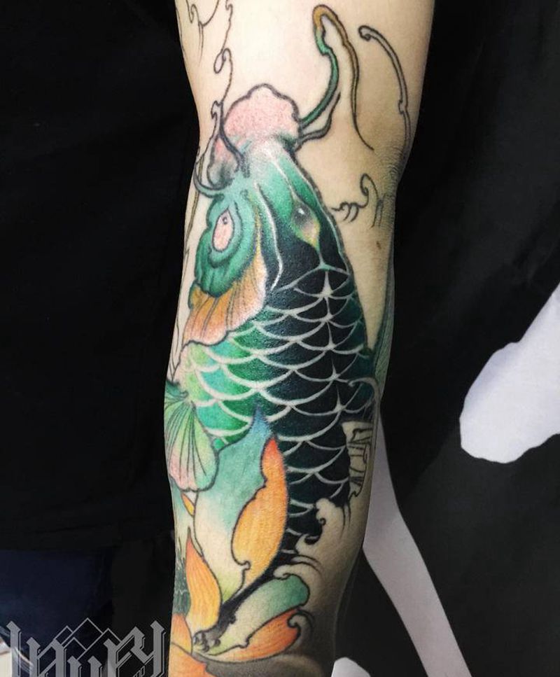 小臂 鲤鱼纹身图片_手臂背部老传统新传统纹身图案
