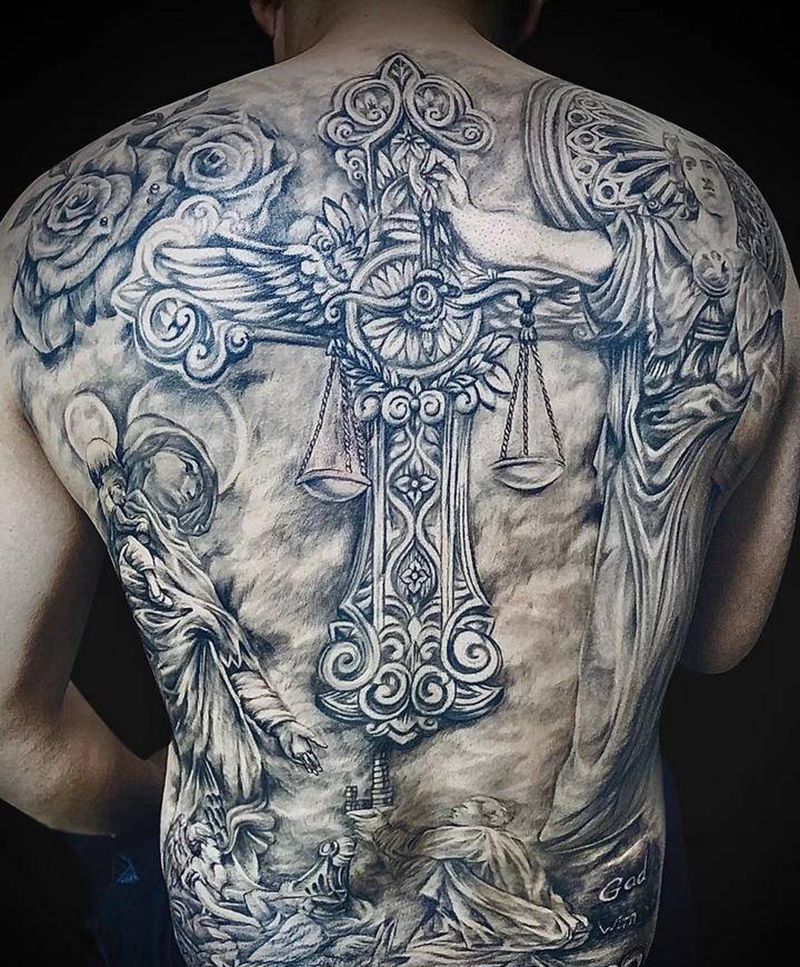 欧美满背纹身图片_背部欧美写实纹身图案
