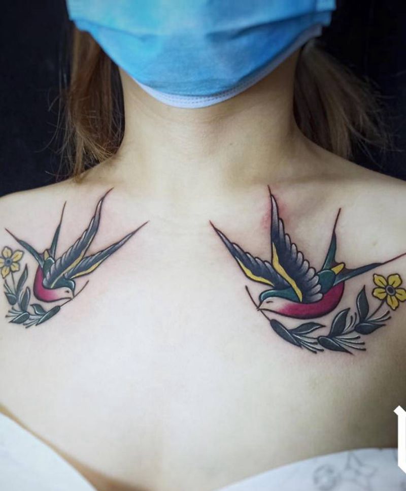 Oldschool燕子纹身图片_胸部手部New SchoolOld School燕子情侣oldschool纹身图案