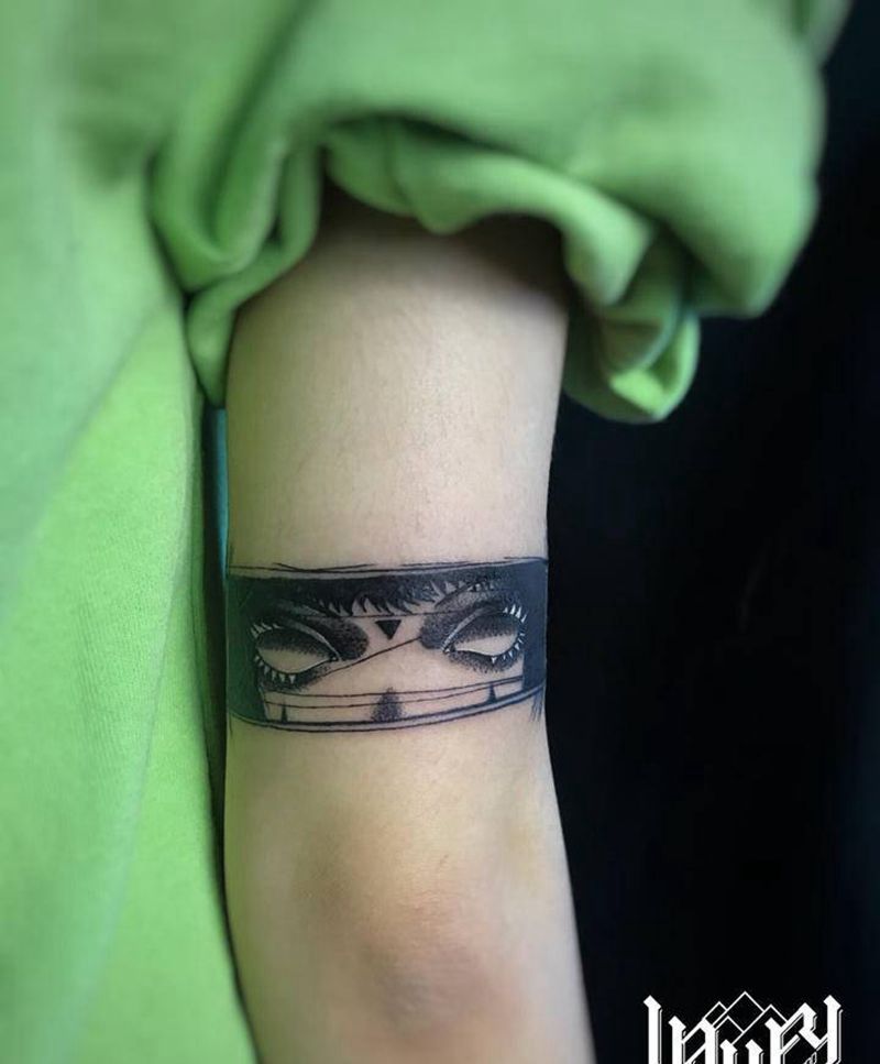 暗黑漫画感  眼睛纹身图片_手臂点刺几何动漫线条暗黑纹身图案