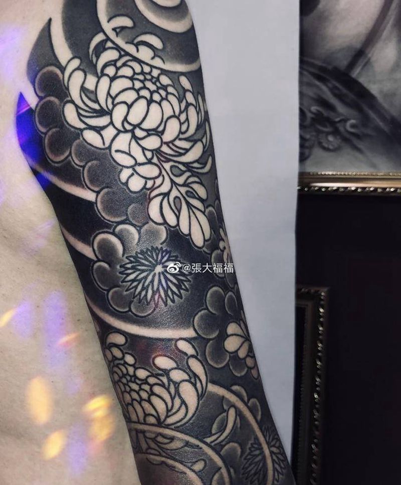 老传统 接花臂(未完成)纹身图片_手臂老传统菊花日式花臂纹身图案