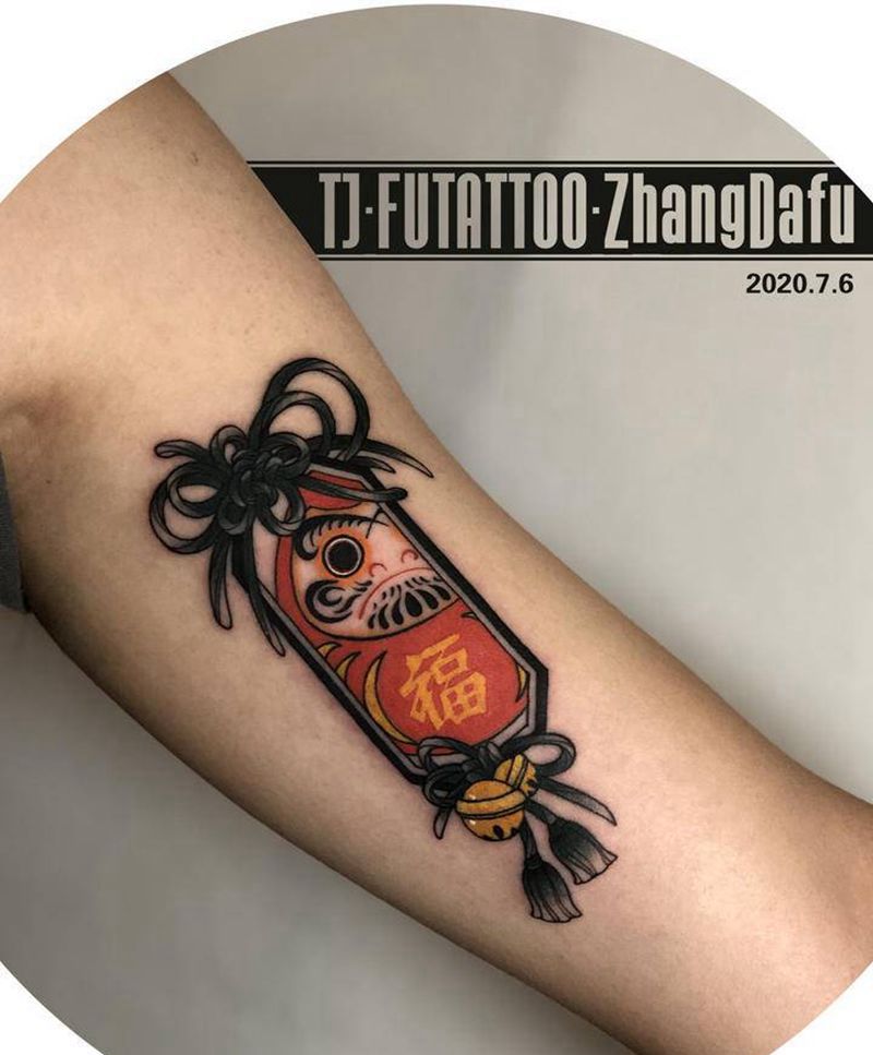 御守达摩蛋纹身图片_手臂老传统御守达摩蛋日式小清新纹身图案
