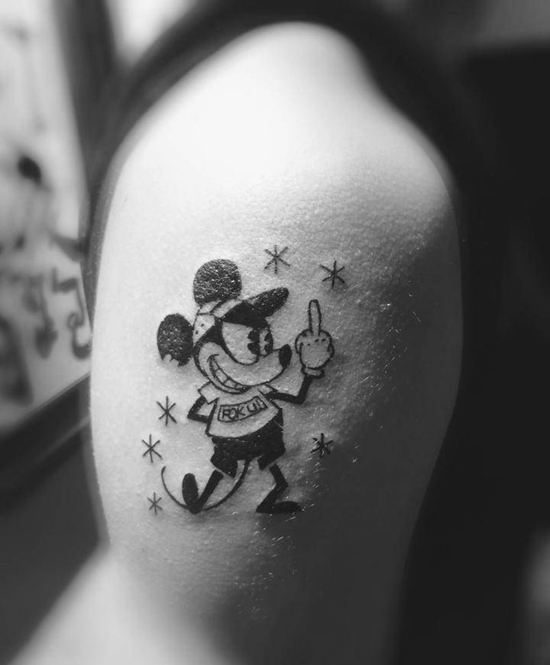 米奇纹身图片_手臂纹身图案