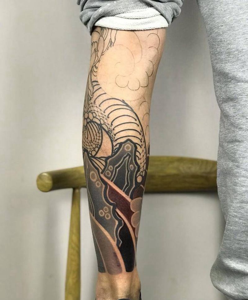 打雾纹身图片_腿部手部老传统纹身图案