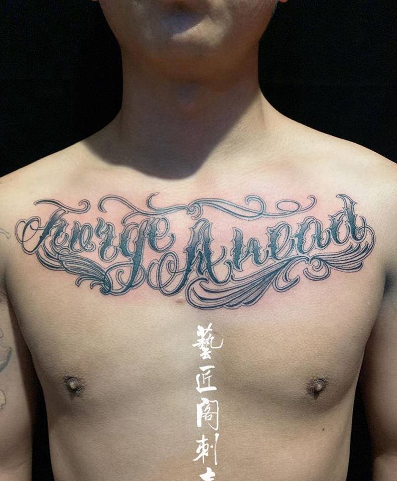 花体字纹身图片_胸部纹身图案