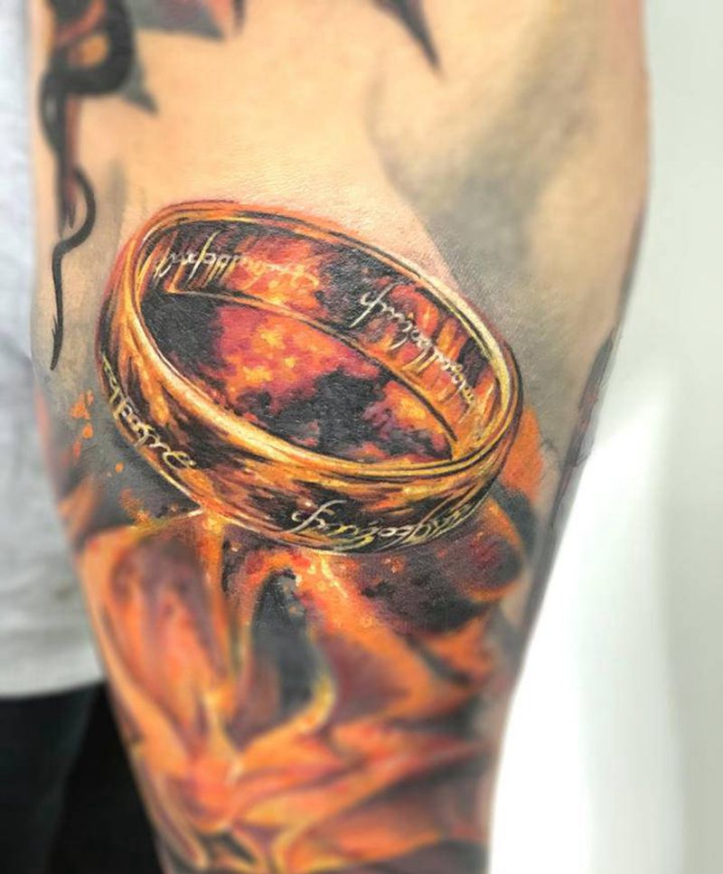 魔戒遮盖纹身图片_手臂欧美写实纹身图案