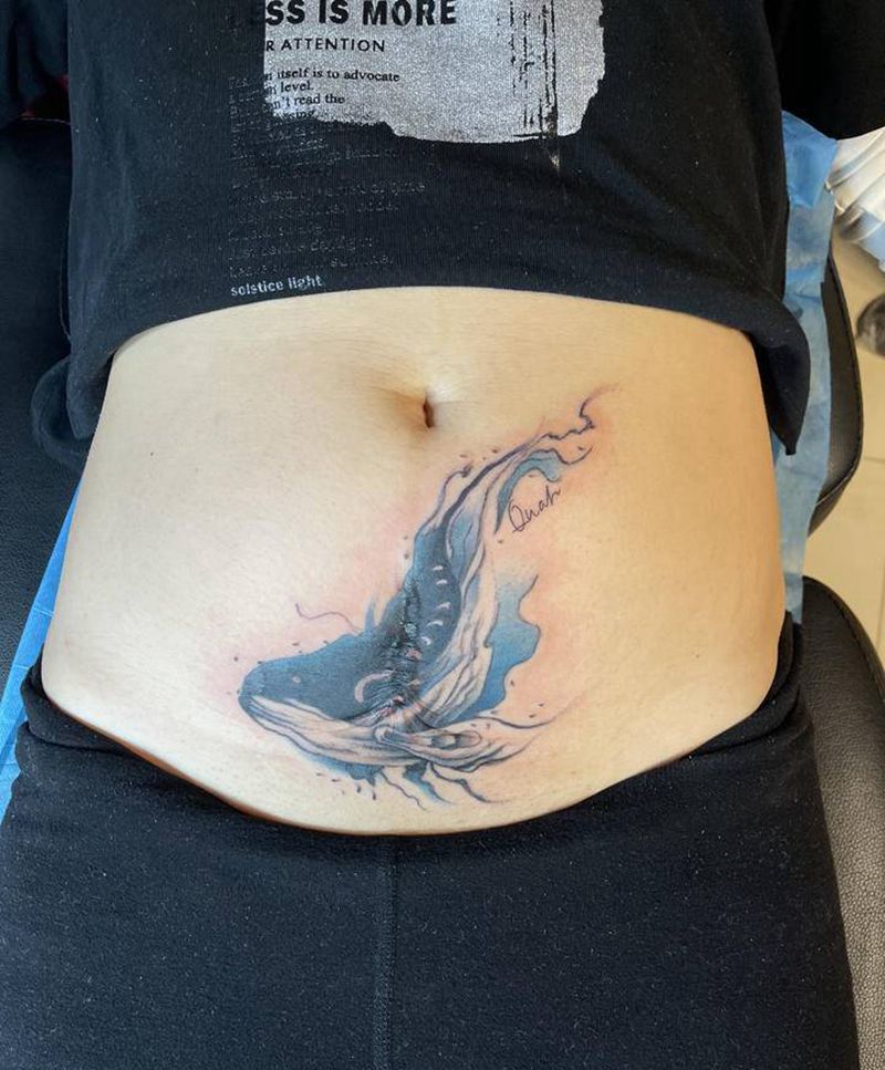 遮盖刨妇产纹身图片_腹部水彩纹身图案