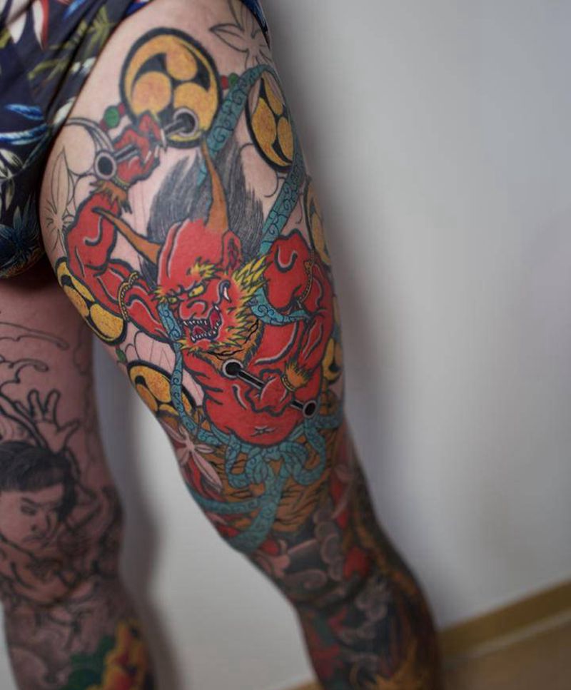 日式雷神纹身图片_腿部纹身图案