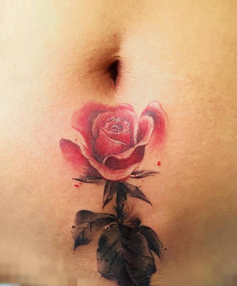 玫瑰纹身图片_腹部水墨玫瑰疤痕遮盖纹身图案