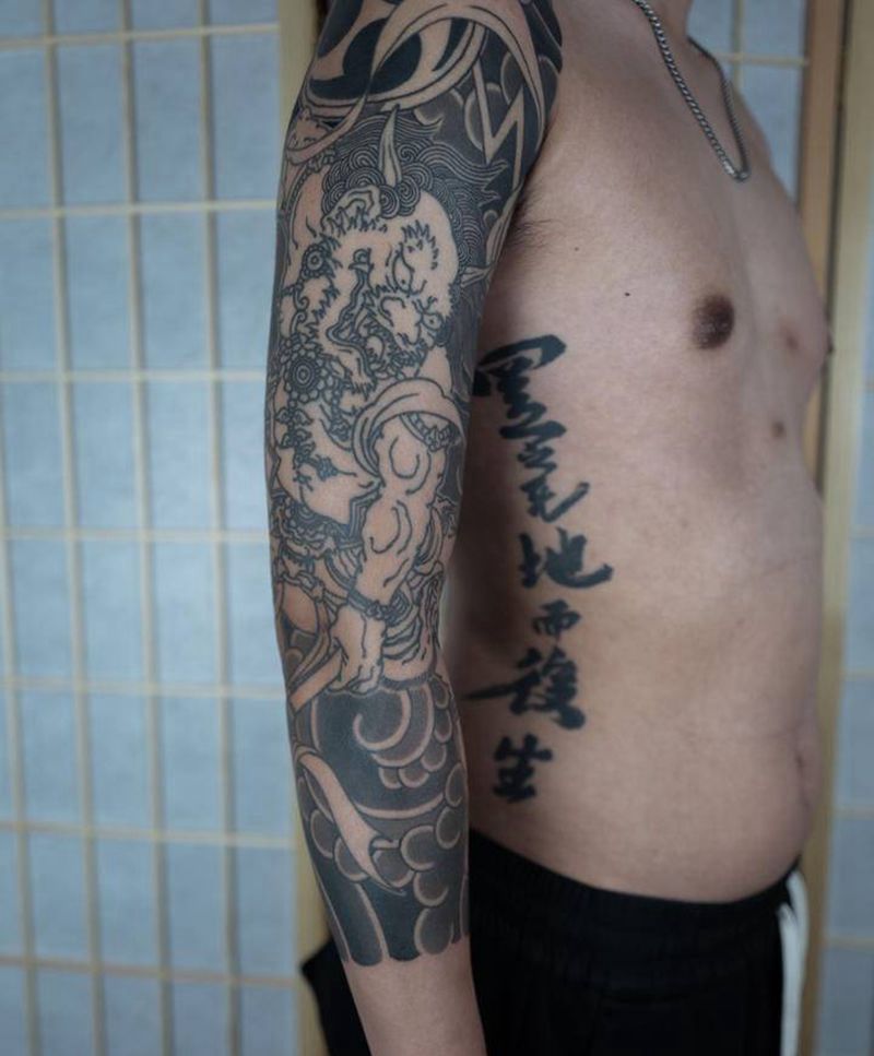 雷神七分袖纹身图片_手臂纹身图案