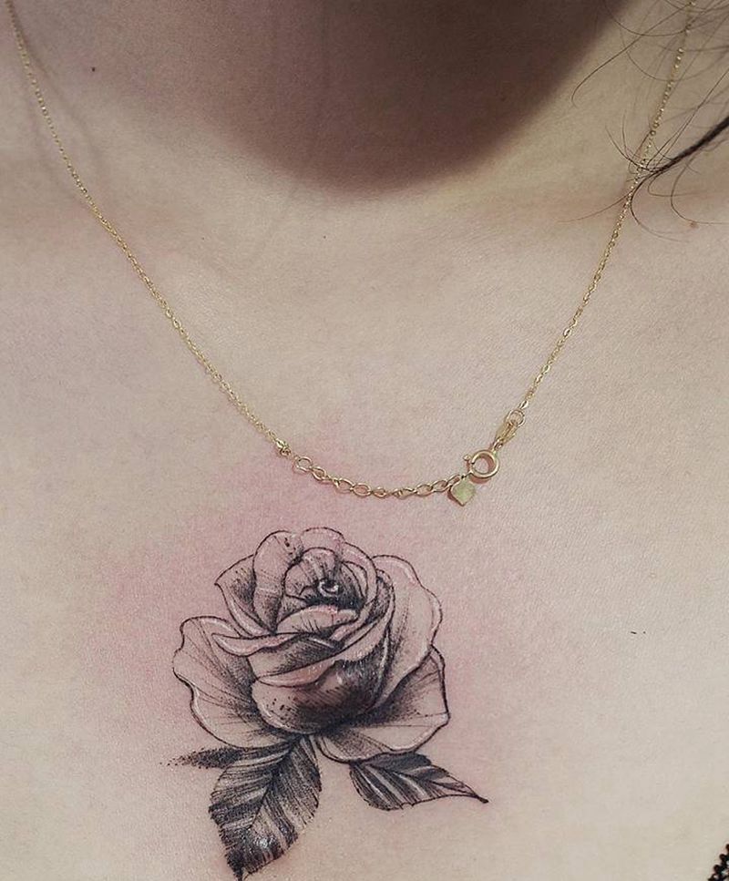 素花纹身图片_胸部点刺纹身图案