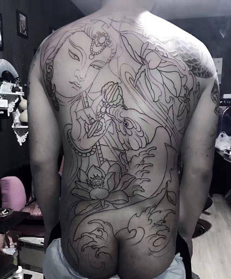 观音戏鲤鱼纹身图片_