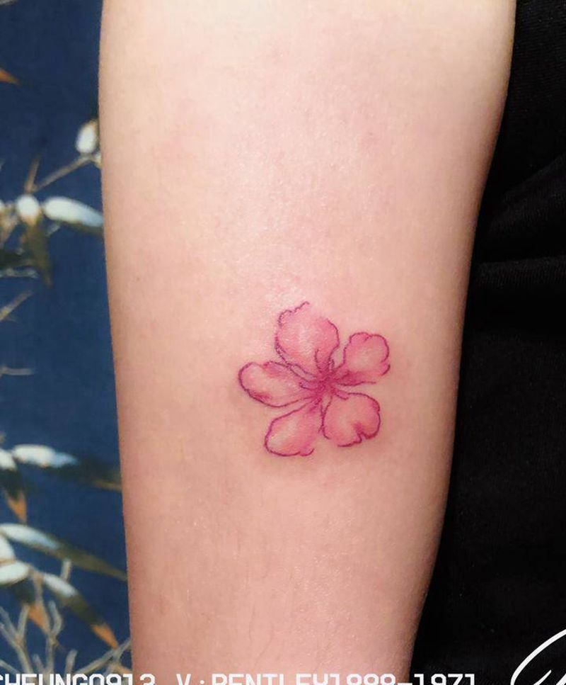 一些迷你纹身纹身图片_成品胸部肩部手臂手部欧美传统清新字符植物纹身图案