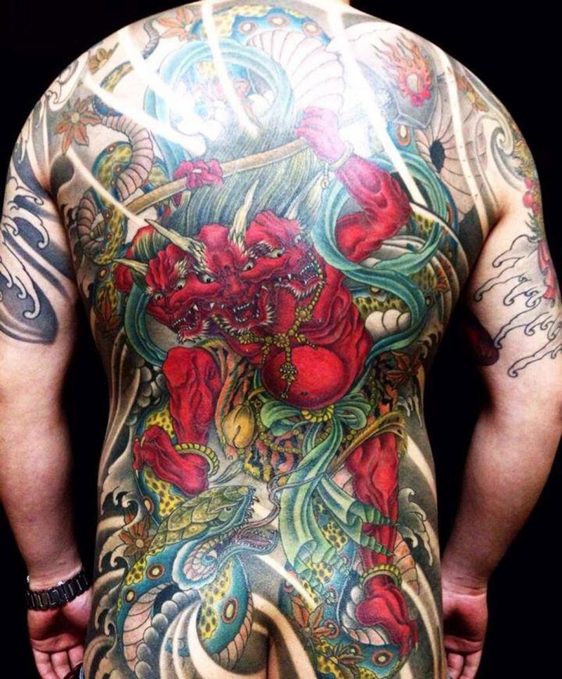 红鬼纹身图片_背部传统人物纹身图案