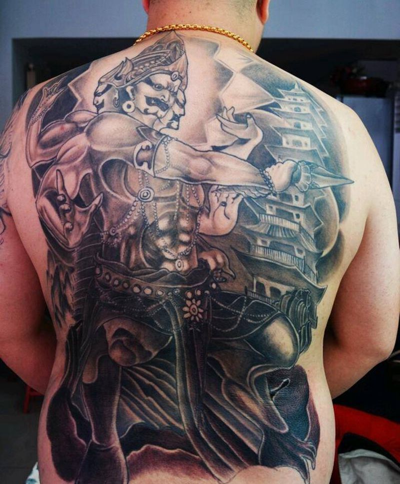 满背末完纹身图片_