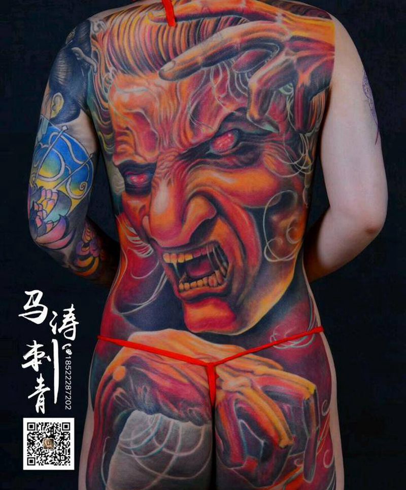 欧美作品纹身图片_背部欧美鬼神成品纹身图案