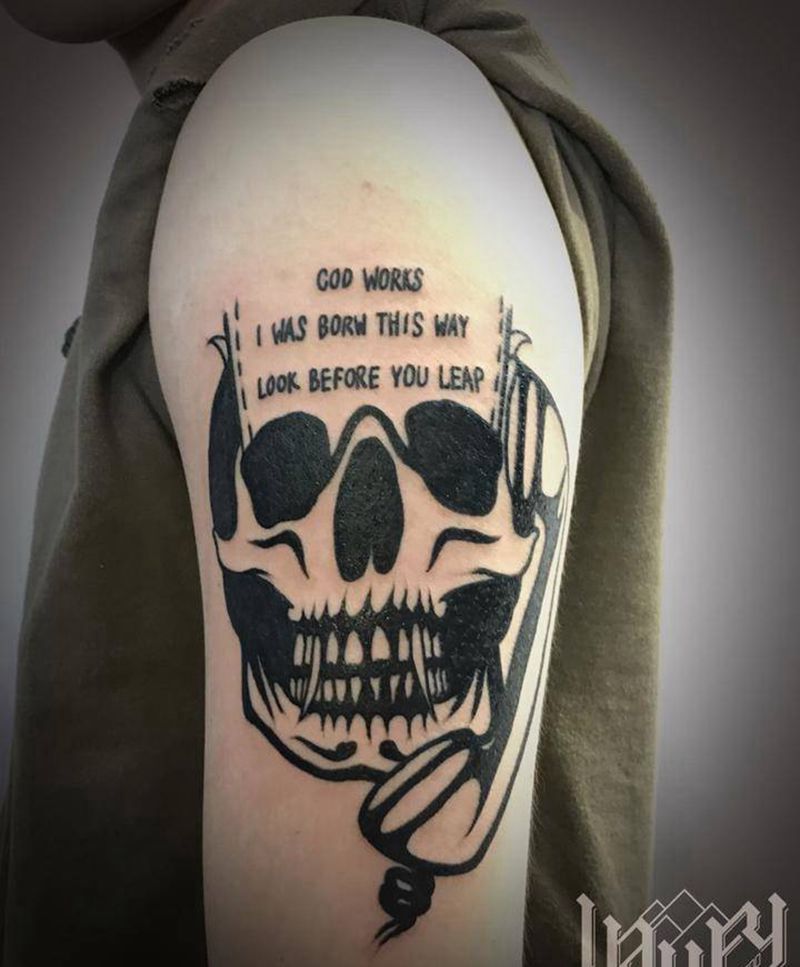 花臂拼接纹身图片_手臂New School纹身图案