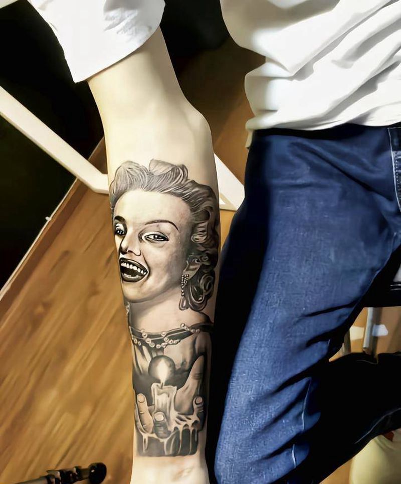 玛丽莲梦露，完工纹身图片_手臂欧美写实纹身图案