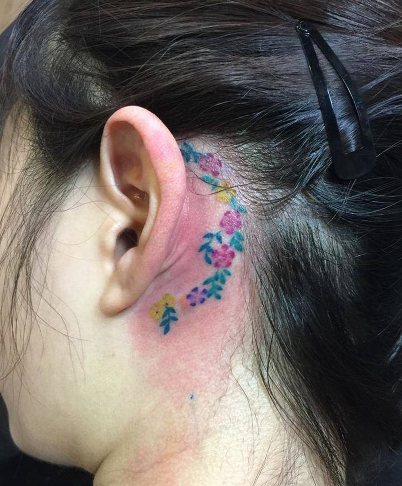 花环纹身图片_成品颈部清新欧美植物纹身图案