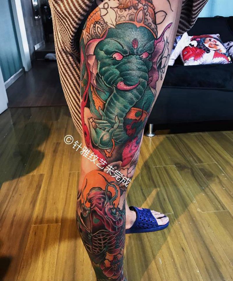 彩色包腿象神纹身图片_