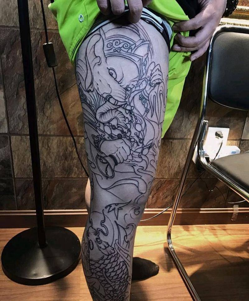 大花腿纹身图片_