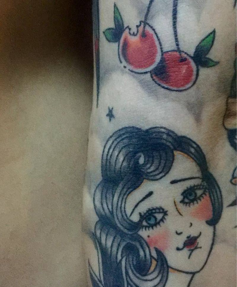 school美女纹身图片_