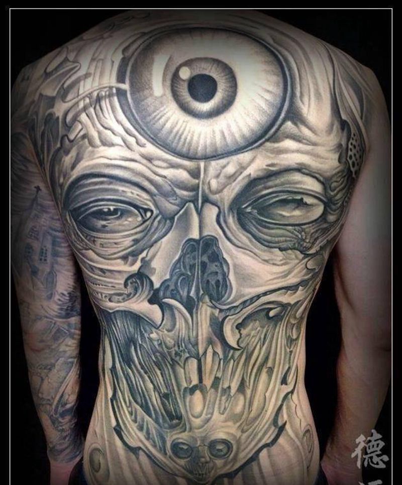 欧美纹身图片_背部欧美纹身图案