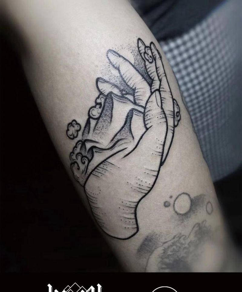 线条点刺纹身图片_成品手臂欧美清新静物几何字符动物植物人物纹身图案