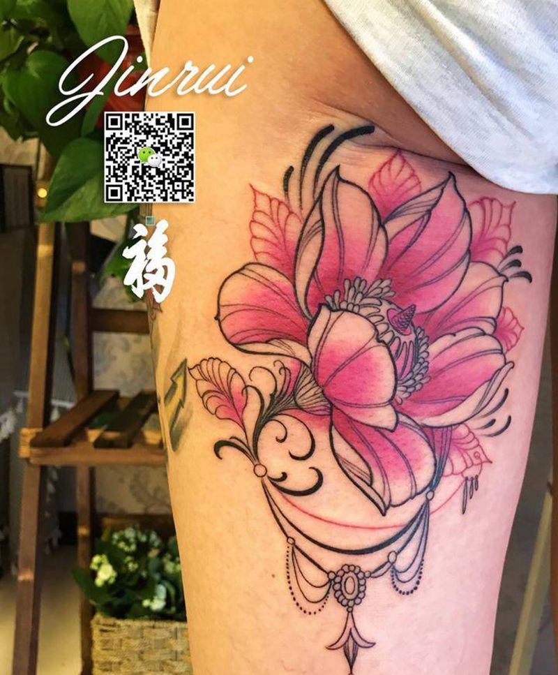 大腿后侧彩色欧美花朵纹身图片_成品腿部欧美清新植物纹身图案