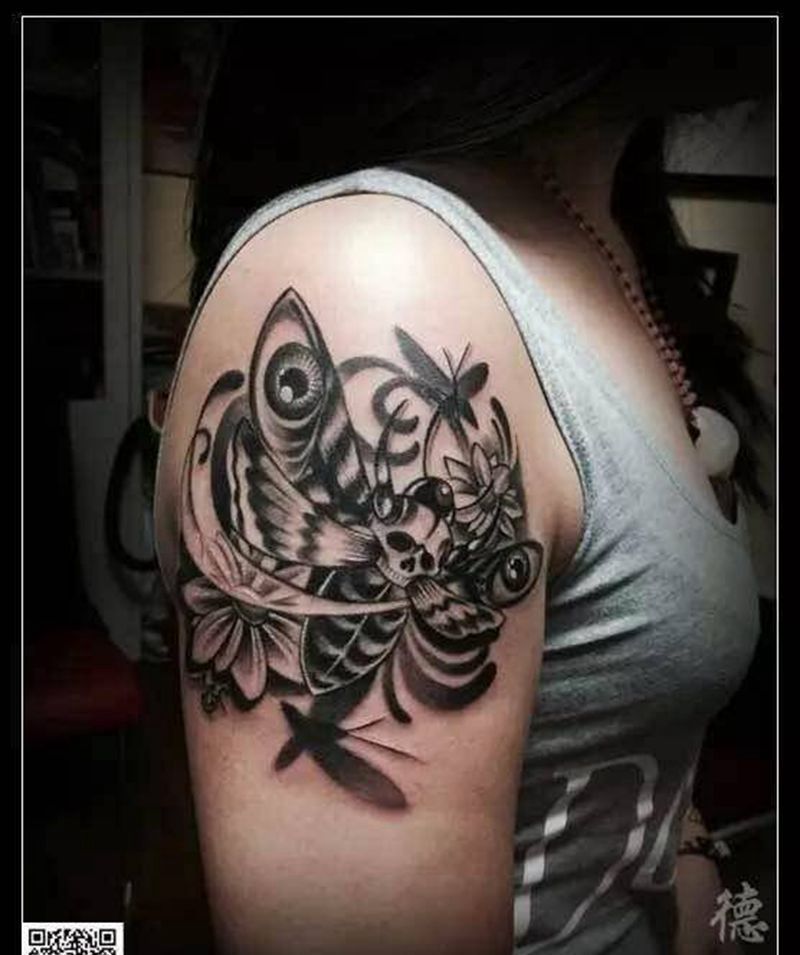 蝴蝶 精纹身图片_手臂纹身图案
