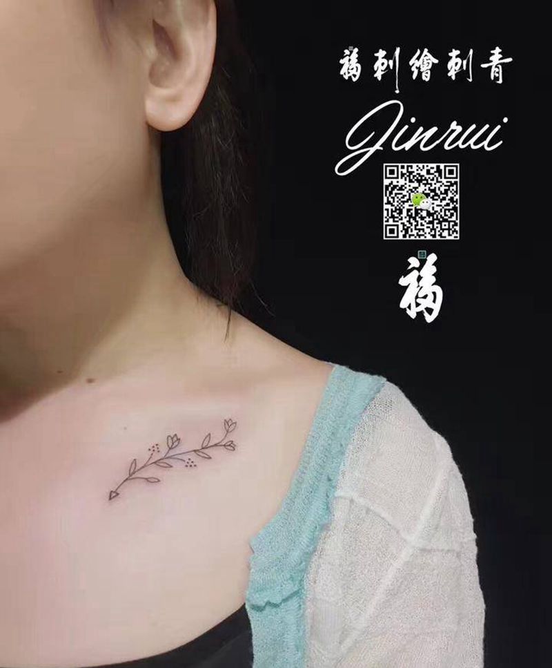 小清新小花纹身图片_成品锁骨颈部胸部清新植物女生纹身图案