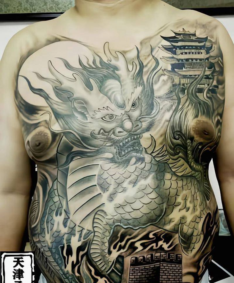 满胸麒麟，完工纹身图片_胸部新传统纹身图案