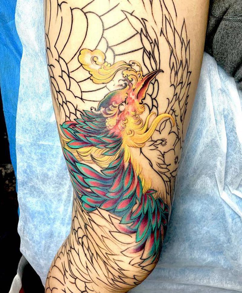 凤凰花腿局部纹身图片_腿部新传统纹身图案