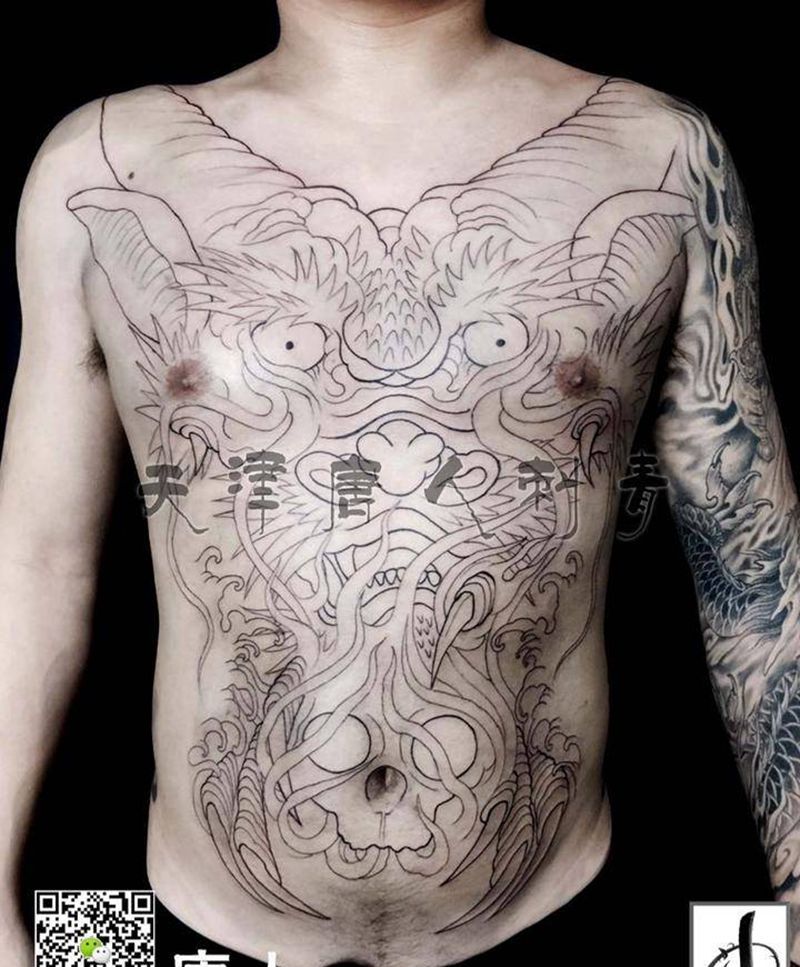 前胸割线完成待续纹身图片_