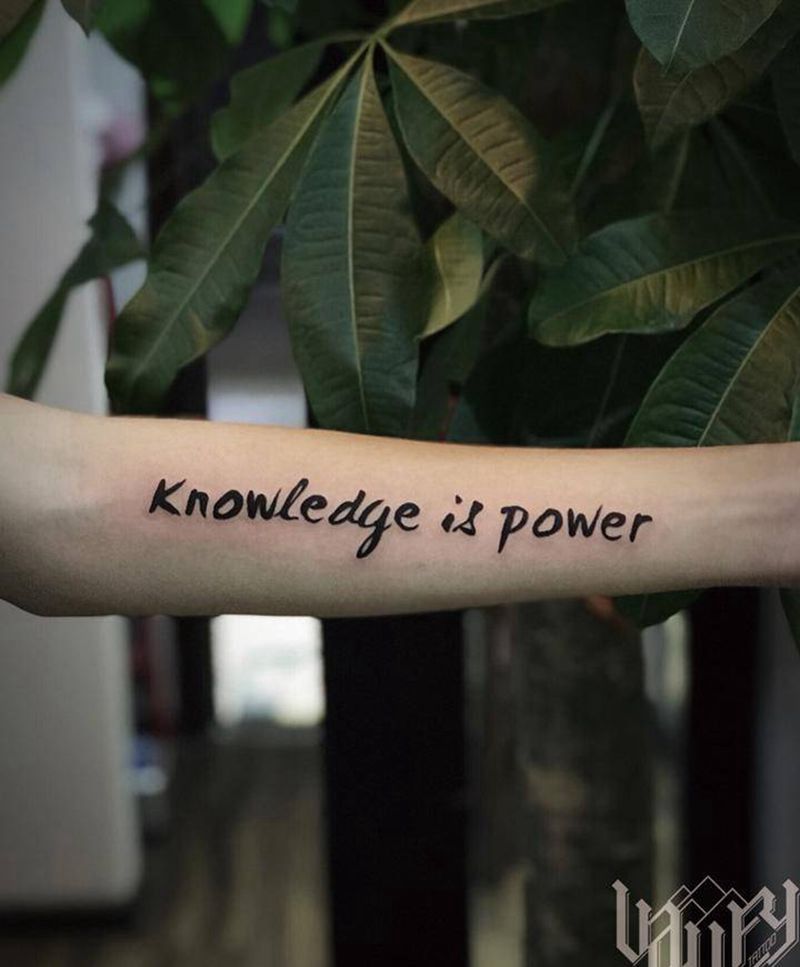 知识就是力量纹身图片_手臂New School纹身图案
