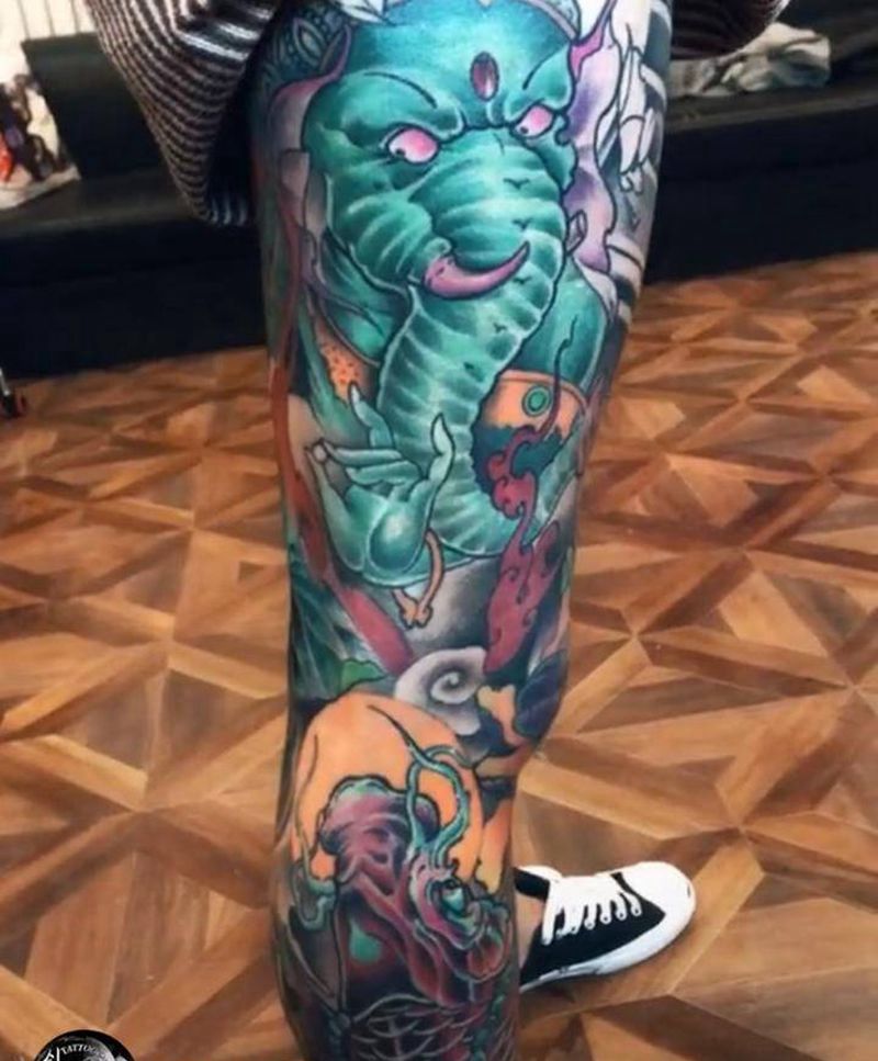彩色包腿纹身图片_