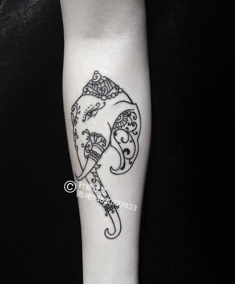 象神和花纹身图片_