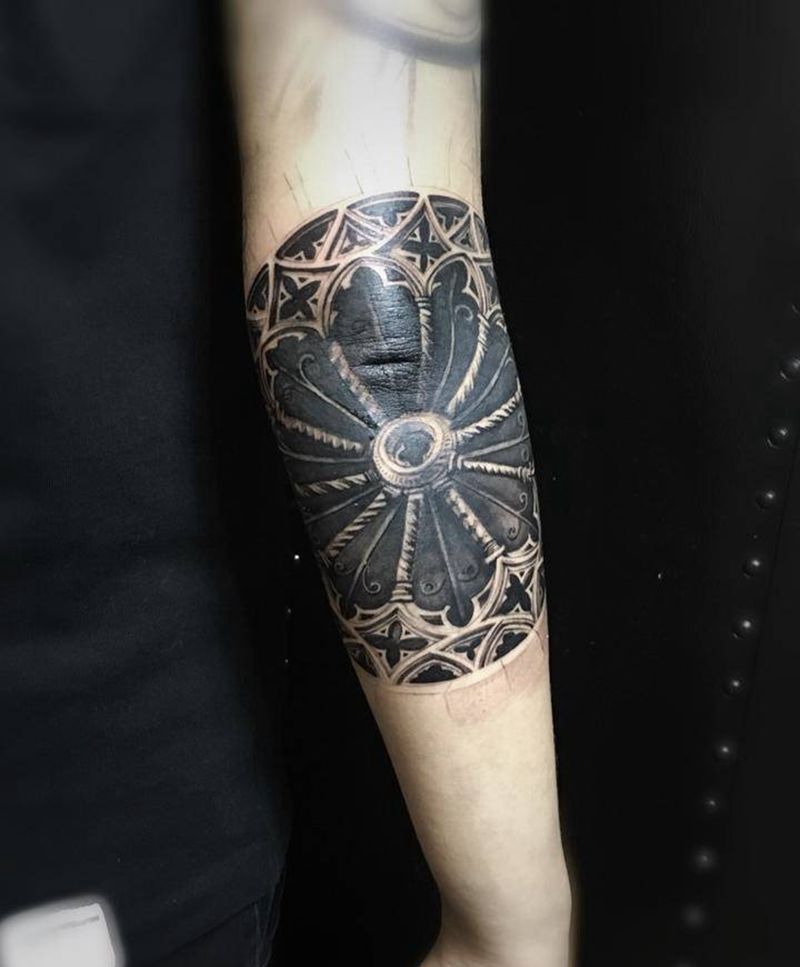 灰黑写实拼接花臂(未完成)纹身图片_成品背部国画习俗静物纹身图案